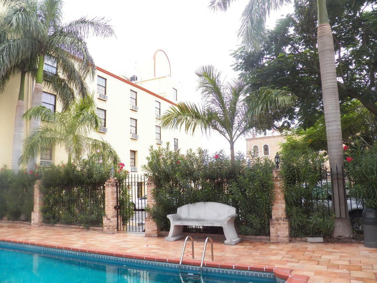 Best Western Hotel Plaza Matamoros Exterior foto